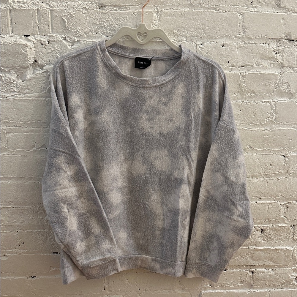 Cozy Gray Tie-Dye Sweatshirt